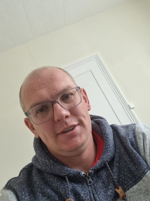 Vladislaw - Fahrweid - Zurich | Speed Dating